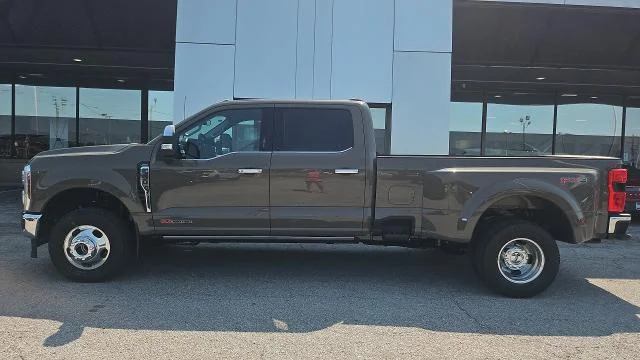 New 2026 Marsh Gray Ford Lariat 4WD image 23