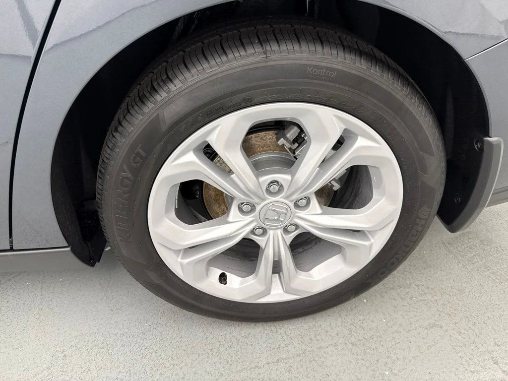 New 2026 Meteorite Gray Metallic Honda LX image 6