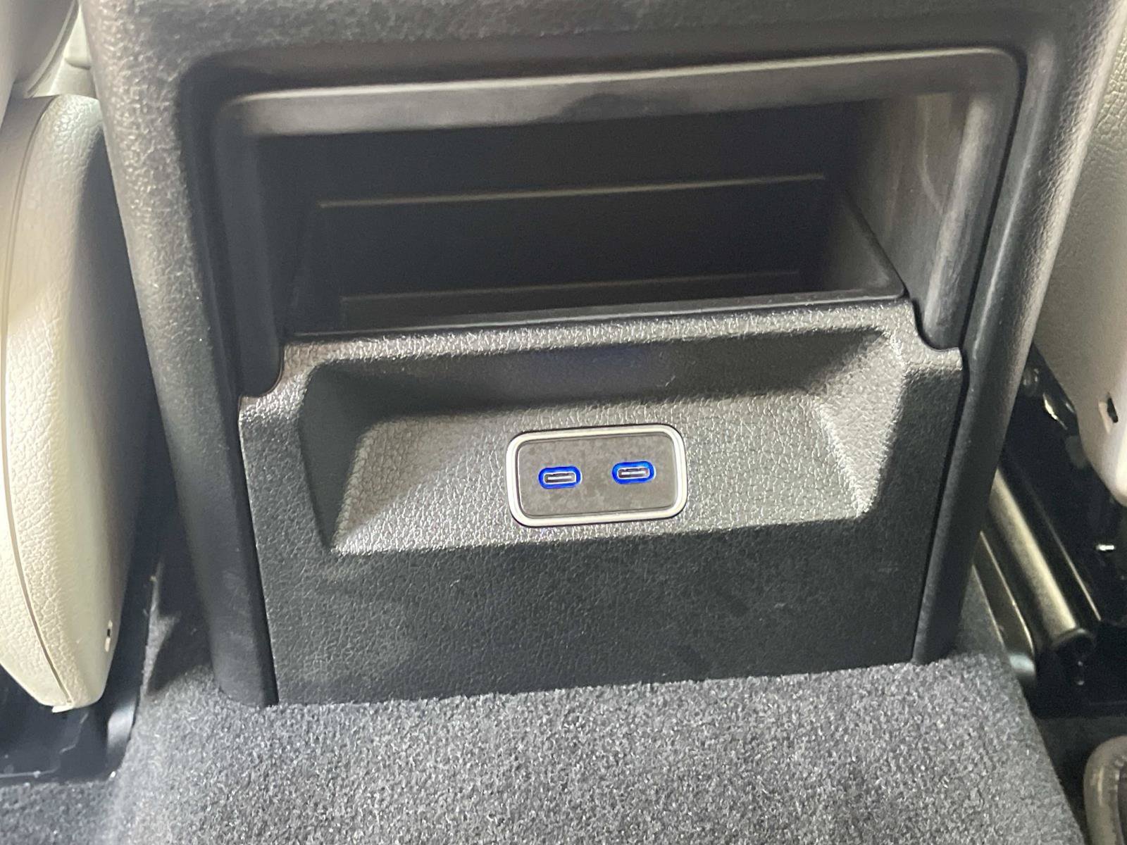Certified Used 2025 Polar White Mercedes-Benz GLE 450 image 17