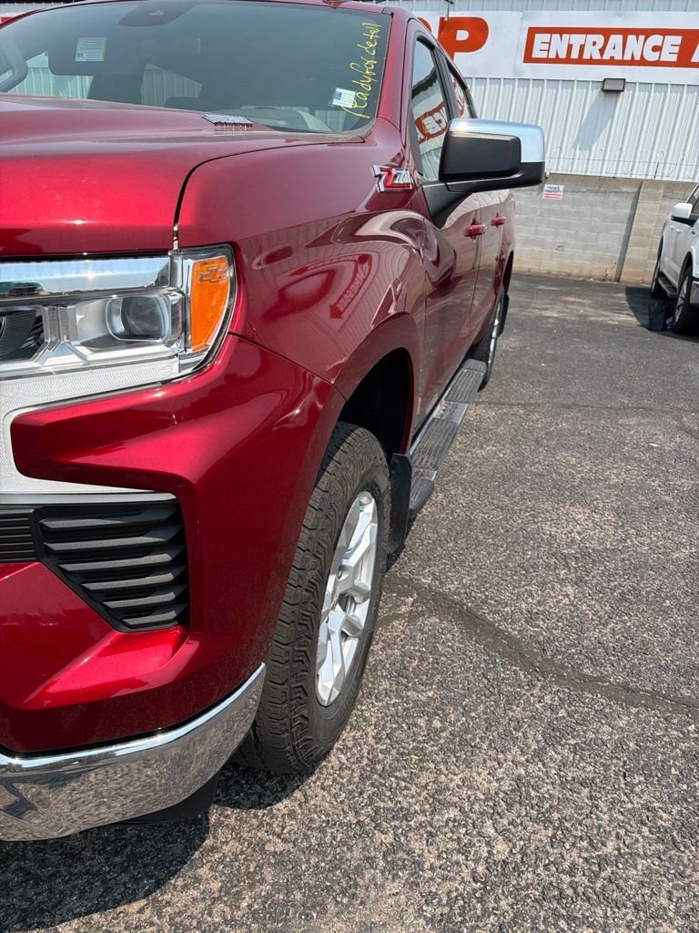 Used 2023 Red Chevrolet LT image 6