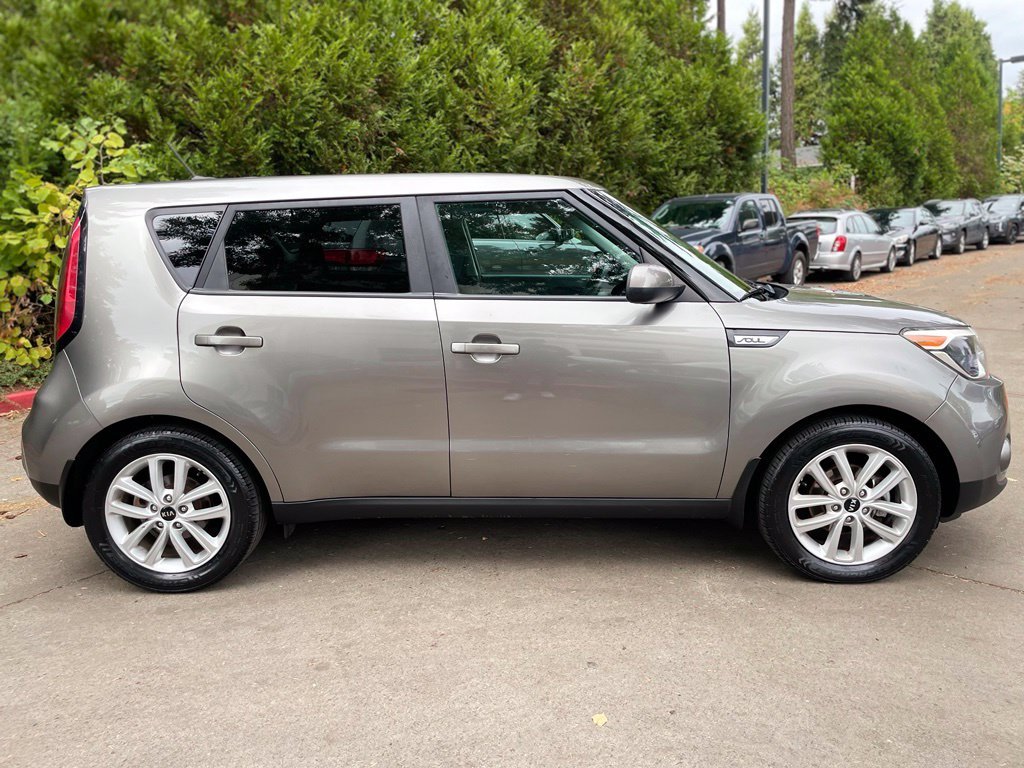 Used 2019 Titanium Gray Kia Plus image 3