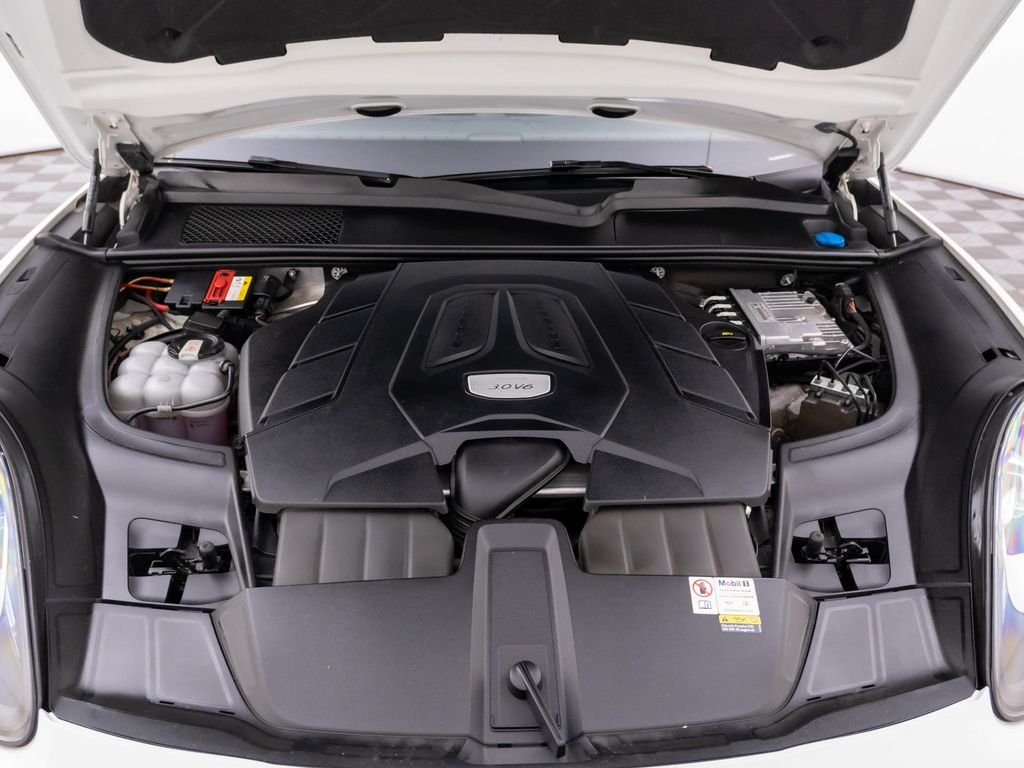 2022 Porsche Cayenne Platinum Edition - Photo 31