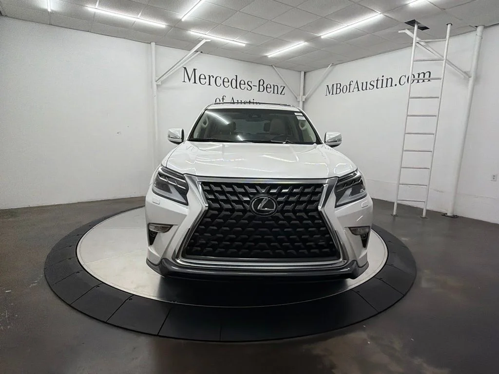 Used 2023 White Lexus 460 image 2