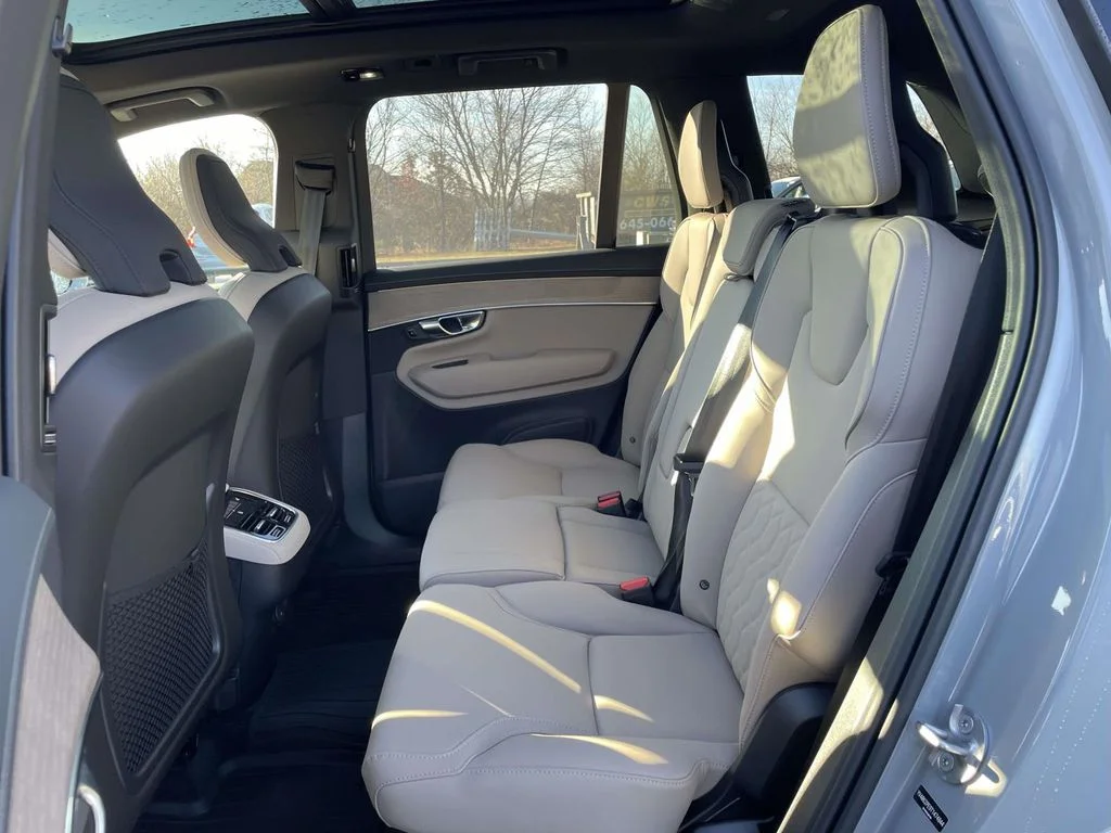 New 2026 Vapour Grey Volvo Plus image 3
