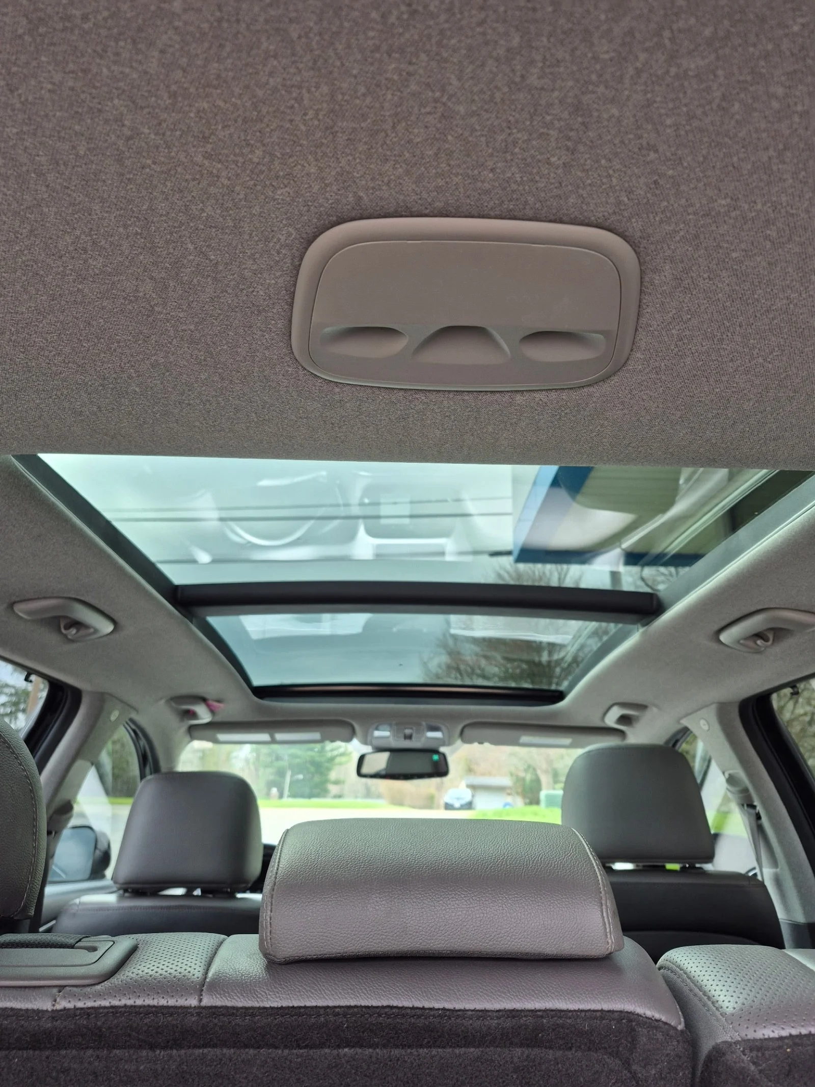 Used 2020 BLACK Hyundai Limited image 9