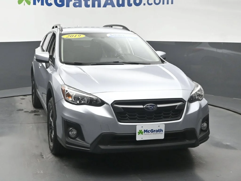 Certified Used 2019 Silver Subaru 2.0i Premium image 5