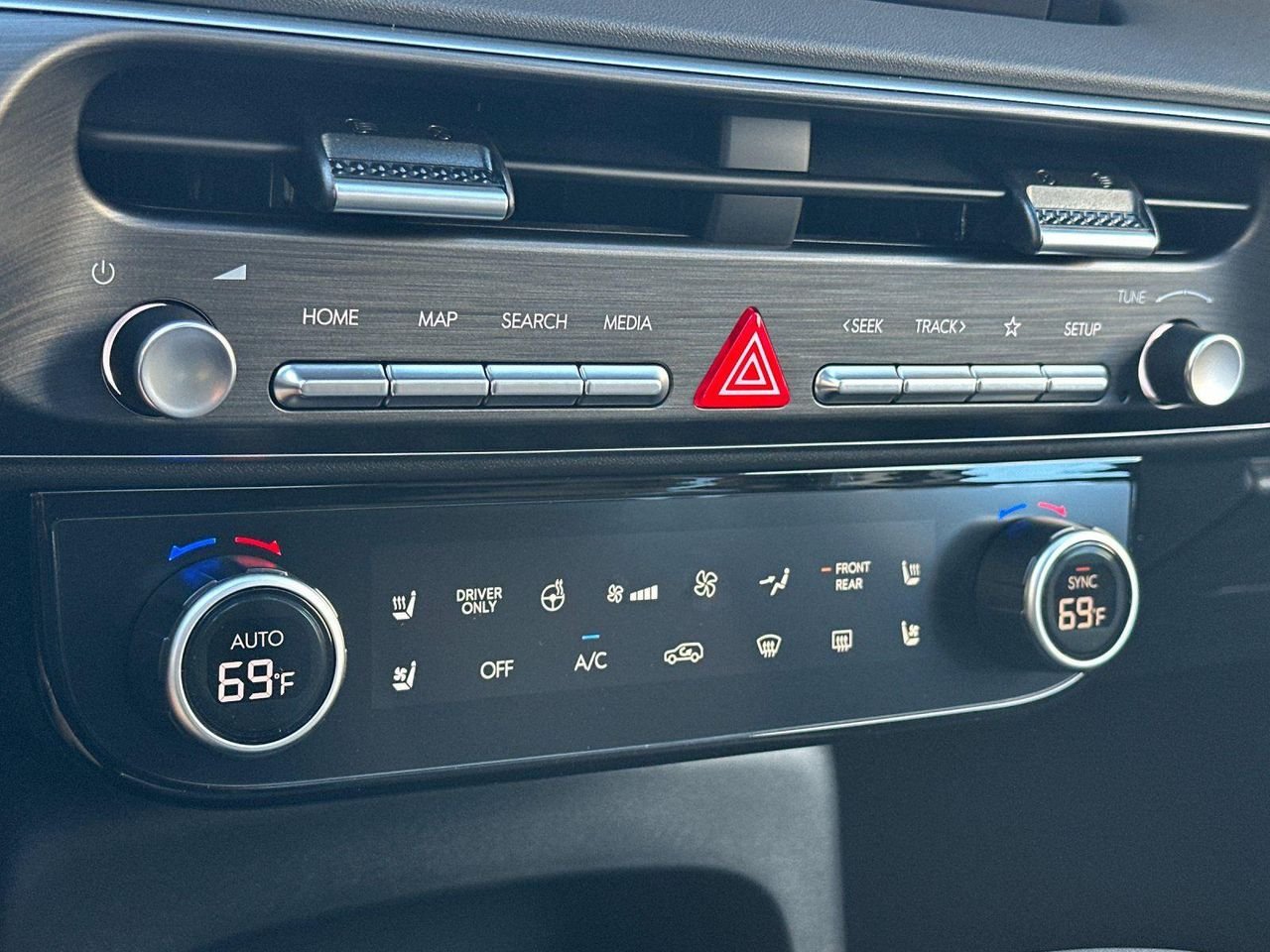 New 2027  Hyundai Limited 8P image 18