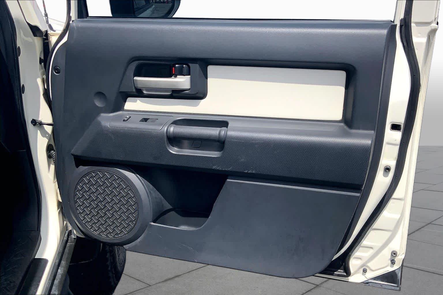 Used 2014 Iceberg Toyota  image 22
