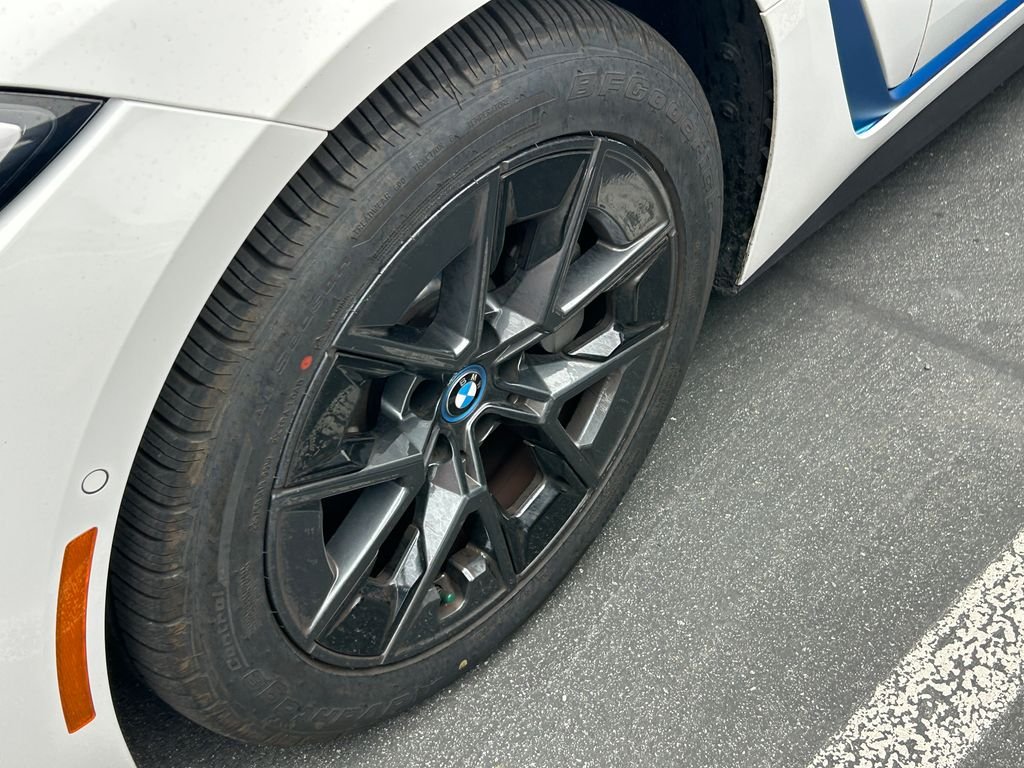 Certified Used 2023 Alpine White BMW eDrive35 image 3