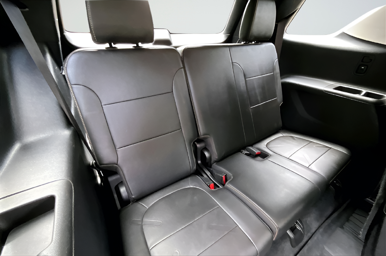 Used 2021  Chevrolet RS image 37