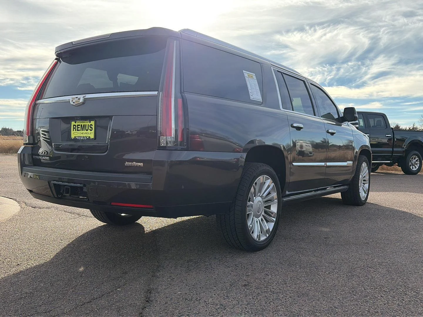 2017 Cadillac Escalade ESV Platinum - Photo 7