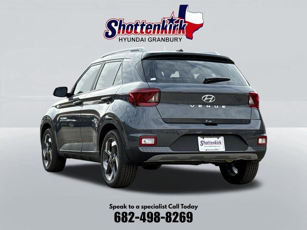 2025 Hyundai Venue Limited - Photo 7