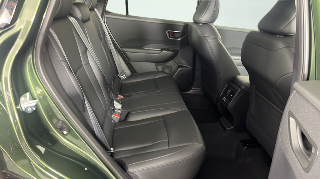New 2026 DEEP EMERALD GREEN PEARL Subaru Premium image 11