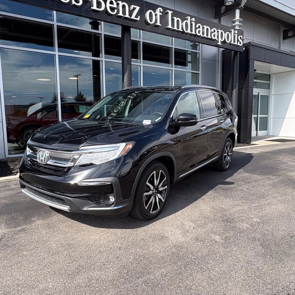 Used 2021 Crystal Black Pearl Honda Touring image 2
