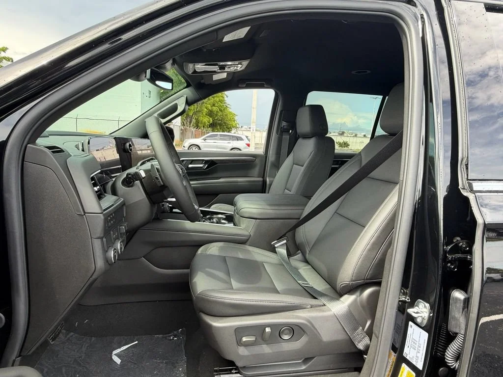 2026 Chevrolet Tahoe LT - Photo 9