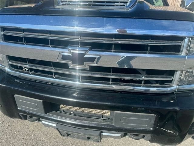 Used 2019 Black Chevrolet High Country image 4