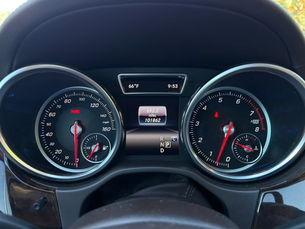 Used 2019 White Mercedes-Benz GLS 450 image 16