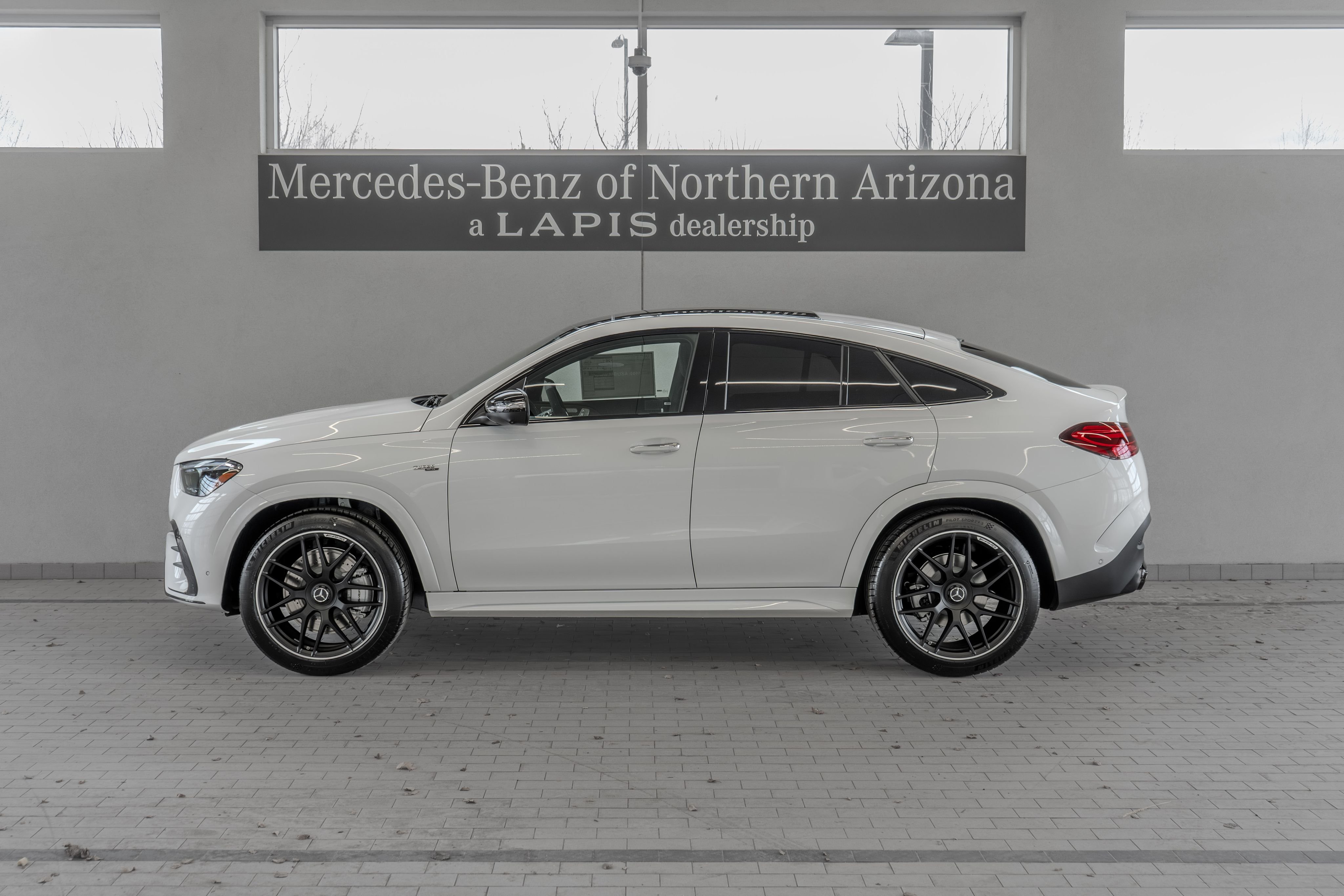 New 2026 MANUFAKTUR Moonlight White Metallic Mercedes-Benz GLE 53 AMG® image 2