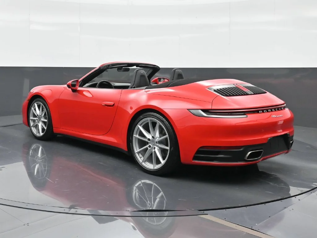 Used 2023  Porsche Carrera image 3