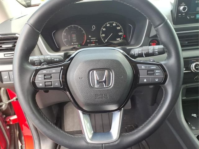 Used 2025 Red Honda EX-L image 25