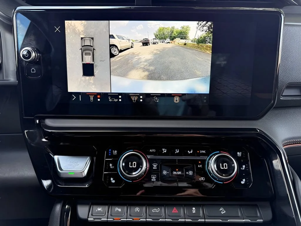 Used 2025 Onyx Black GMC AT4 image 27