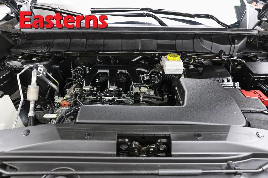 Used 2023 Gray Nissan SV image 7