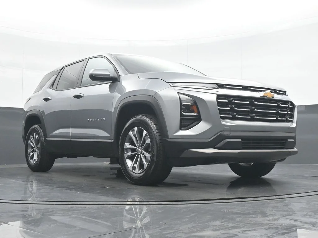 Used 2026 Gray Chevrolet LT image 33