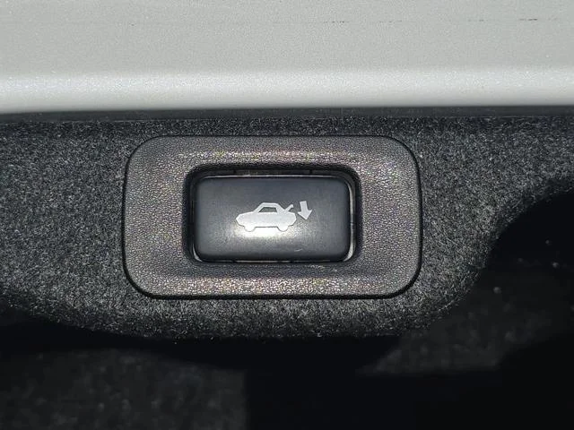 Used 2016 White Lexus 350 image 13