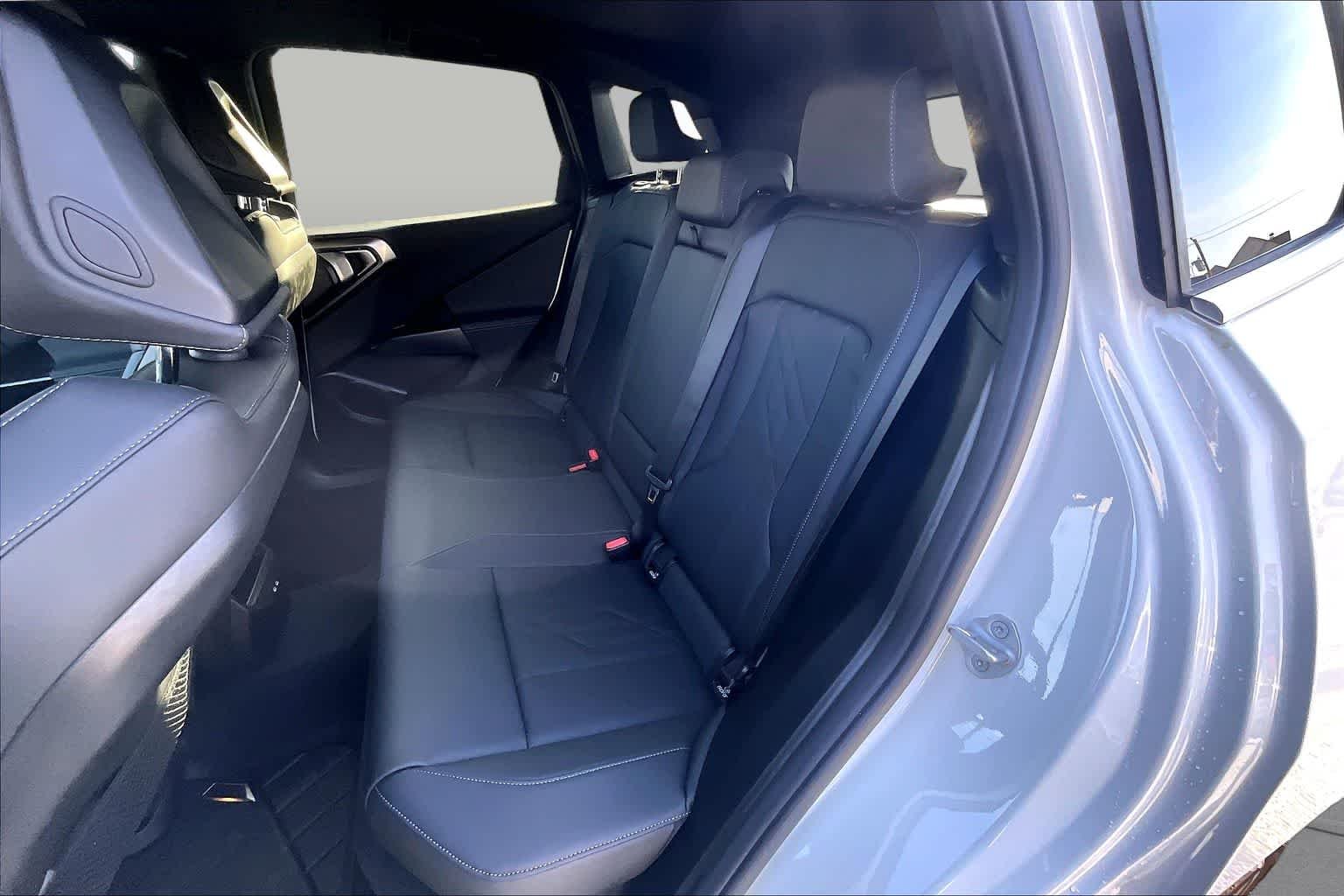 Used 2026 Alpine White BMW 30 xDrive image 19