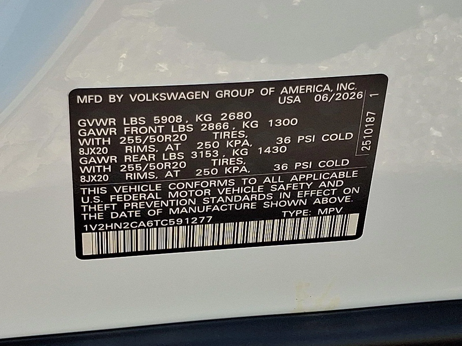 New 2026 Opal White Pearl Volkswagen 2.0T SE w/Technology image 19