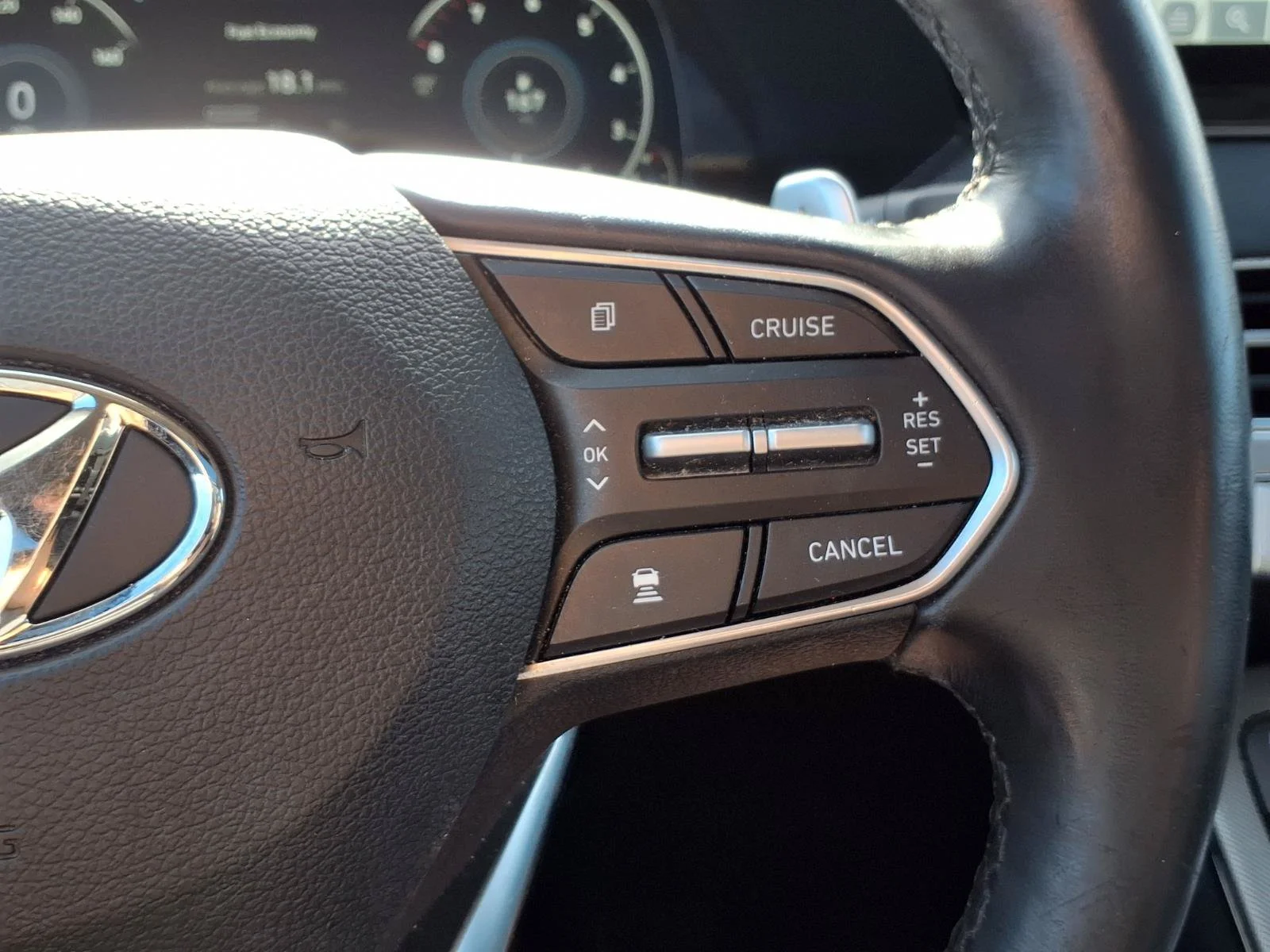Used 2021 Rainforest Hyundai Limited image 16