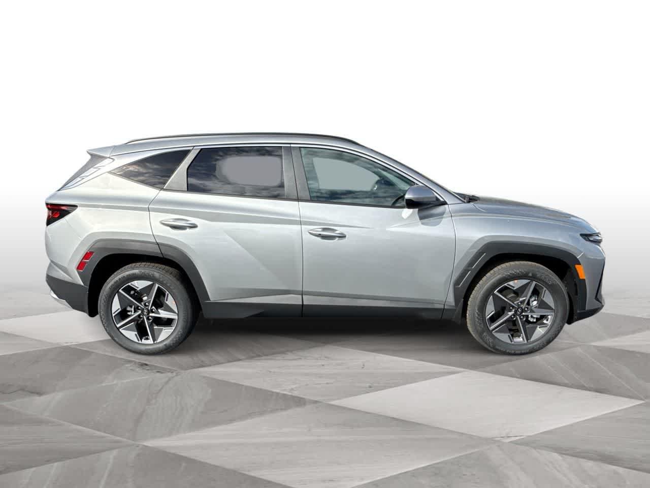New 2026 Shimmering Silver Hyundai SEL FWD image 38