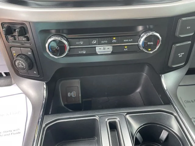 Used 2023 Blue Ford XLT image 21