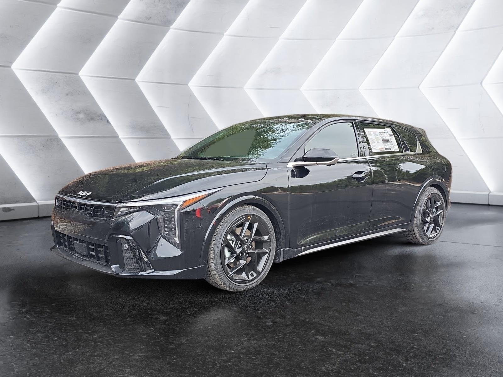 2026 Kia K4 GT-Line Turbo AT Hatchback's photo