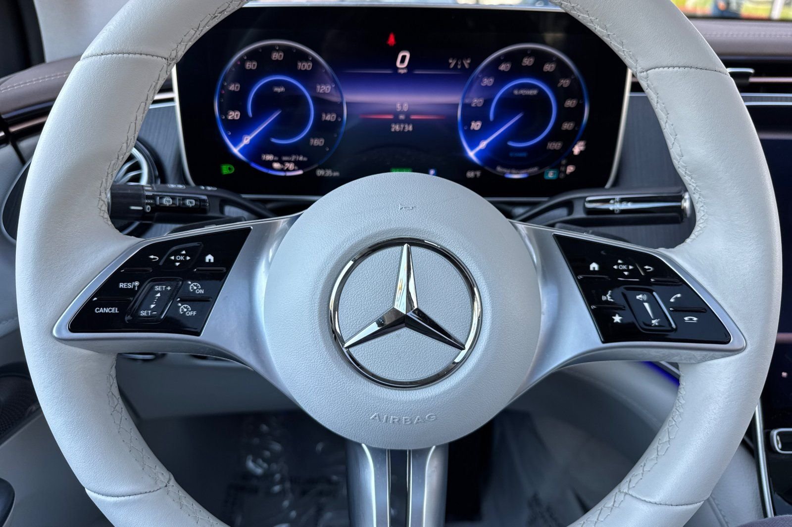 Certified Used 2023 White/off-white Mercedes-Benz 350+ SUV image 22