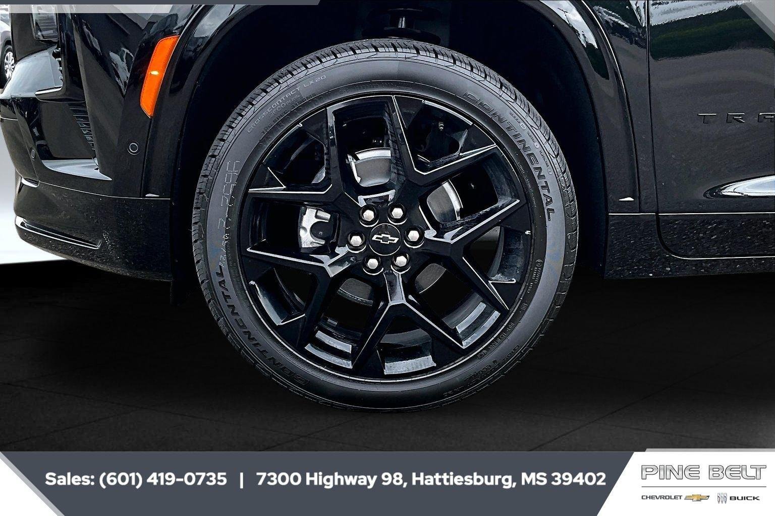 New 2026 Mosaic Black Metallic Chevrolet RS image 7