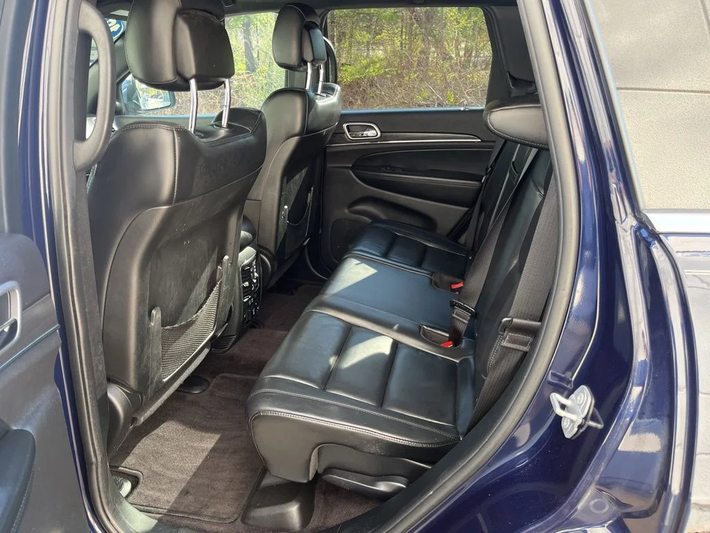 Used 2018 True Blue Jeep Limited image 12