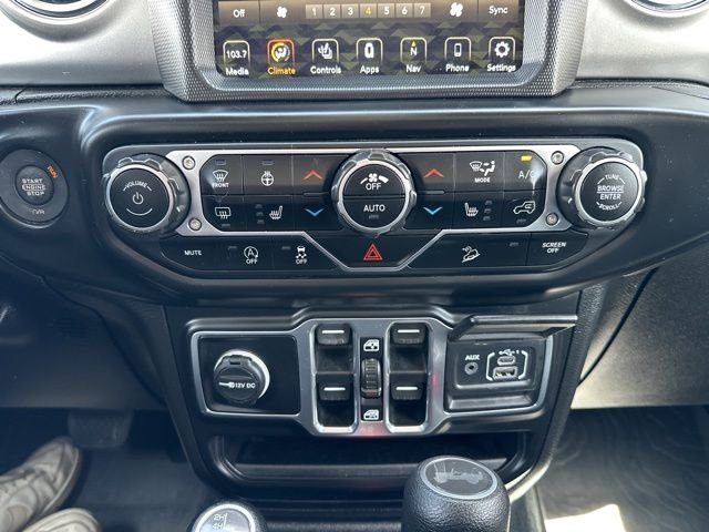 Used 2020 White Jeep Unlimited Sahara image 34