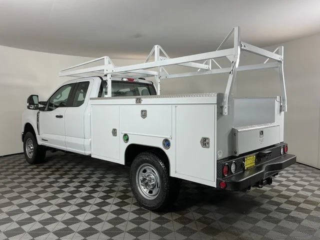 New 2026 Oxford White Ford XL image 6