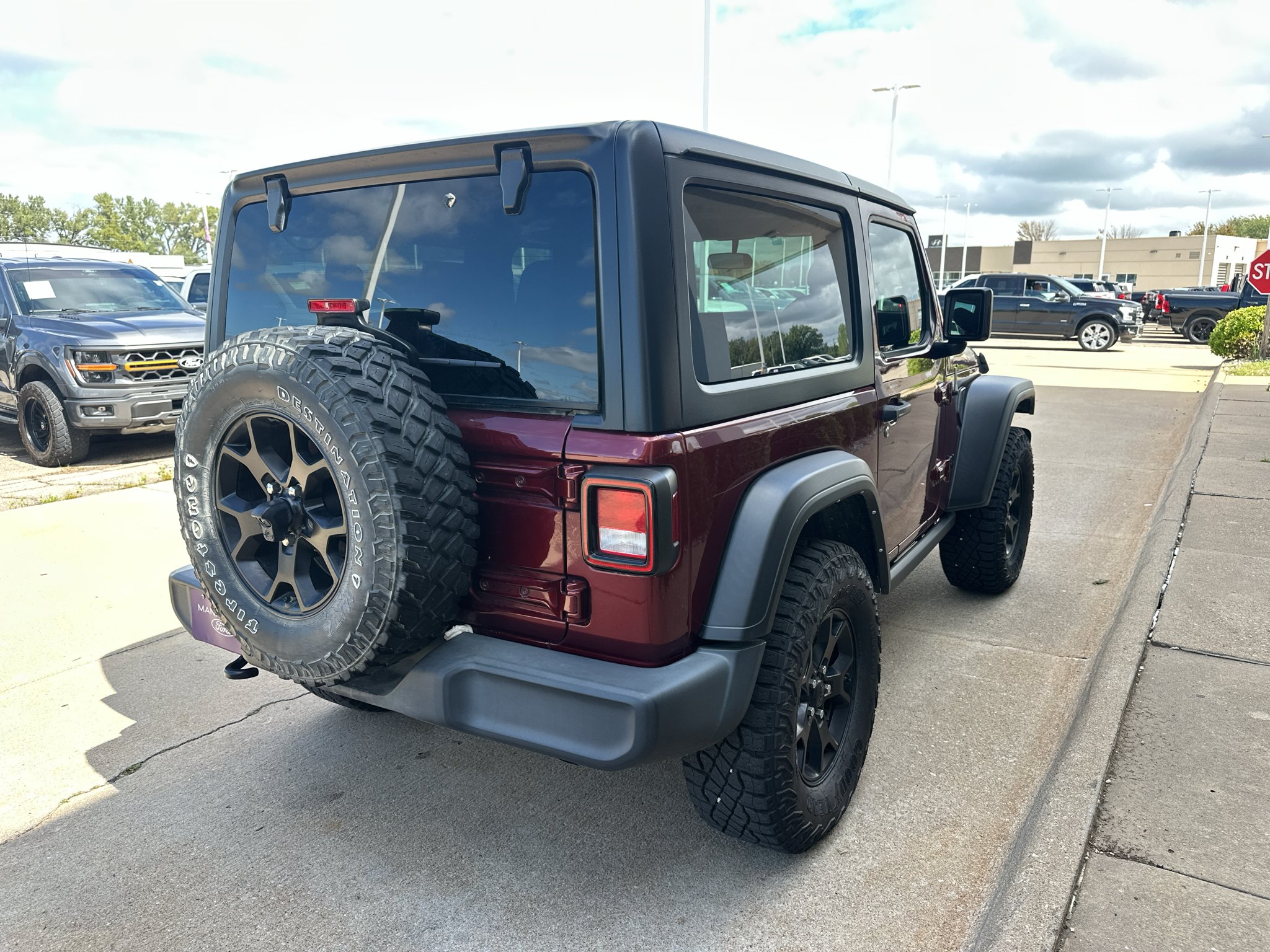 Used 2021 Snazzberry Pearlcoat Jeep Willys image 10