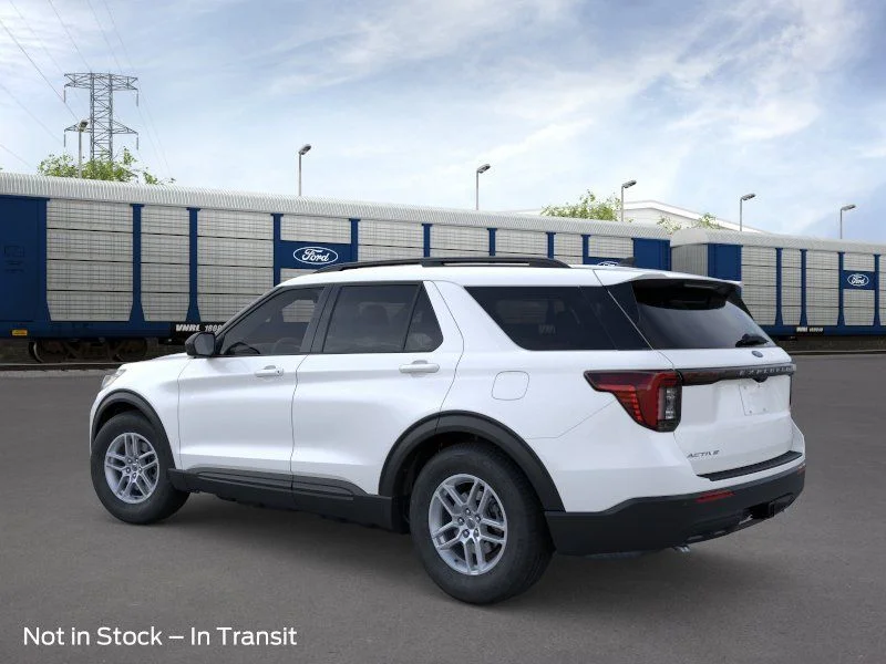 New 2026 Star White Metallic Tri-Coat Ford Active image 5