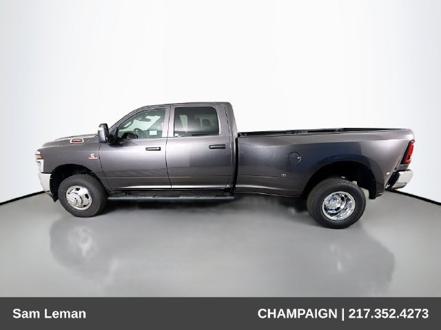 New 2026 Granite Crystal Metallic Clear-Coat Exterior Paint RAM Tradesman image 4