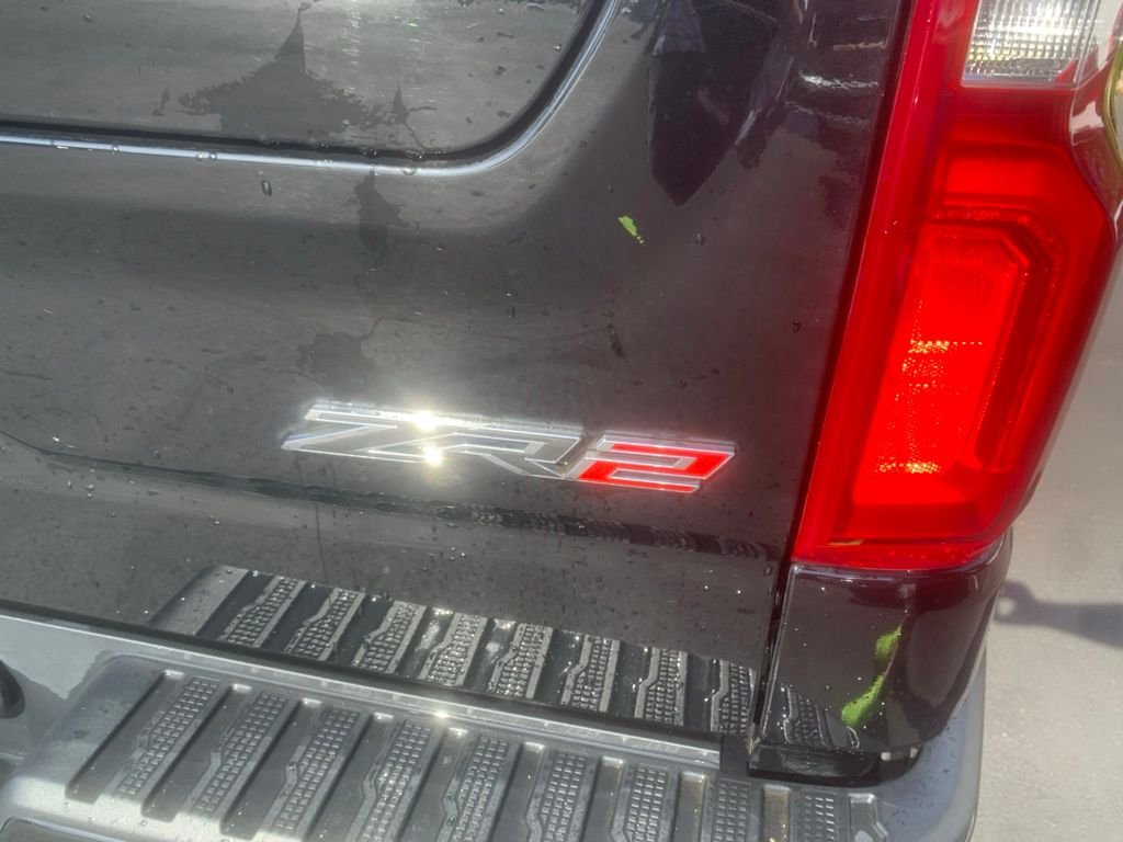 Used 2022 Black Chevrolet ZR2 image 10