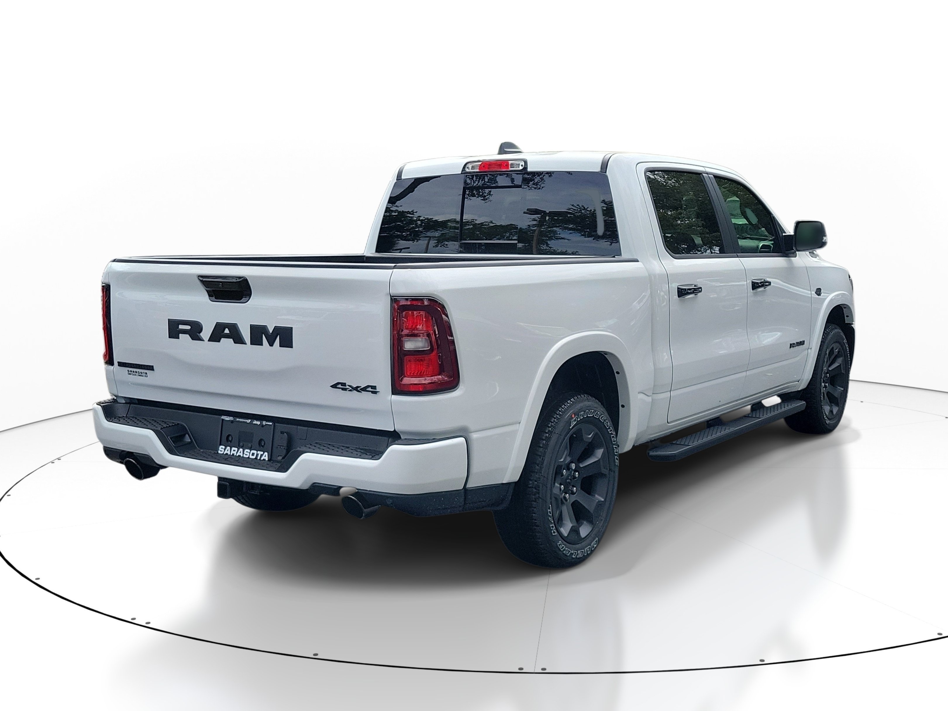 New 2027 Bright White Clear-Coat Exterior Paint RAM Big Horn image 5