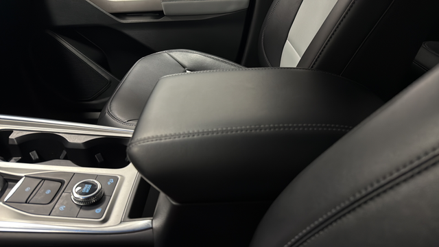 Used 2024 Carbonized Gray Metallic Ford XLT image 19