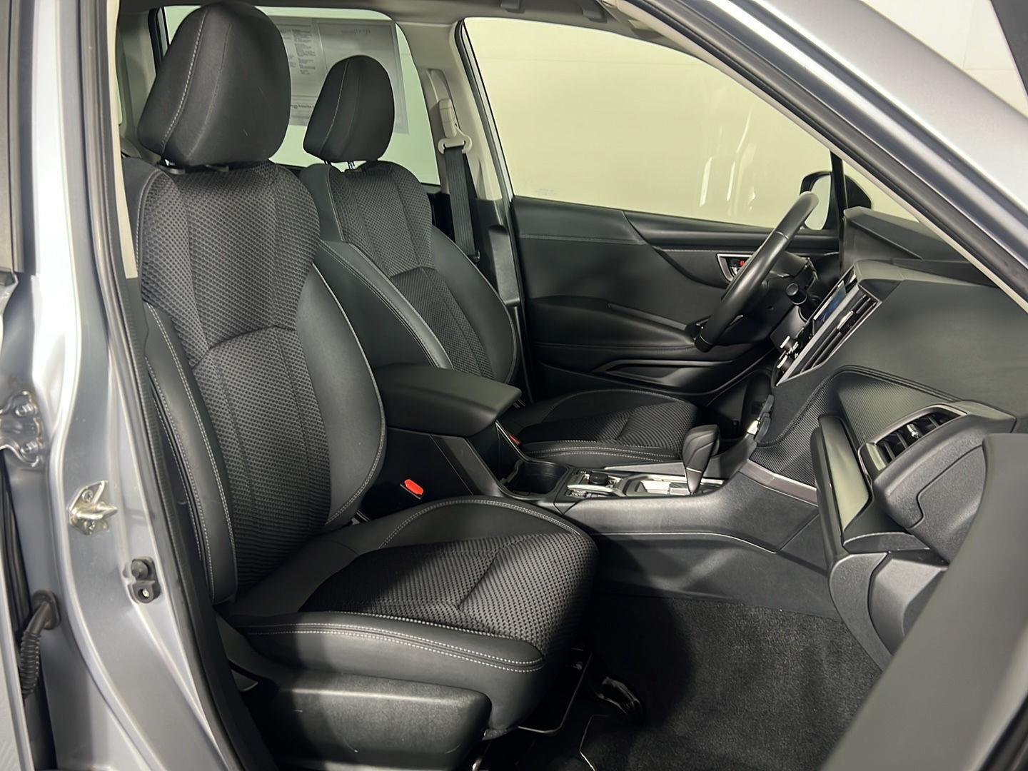 Used 2023 Ice Silver Metallic Subaru Premium image 7