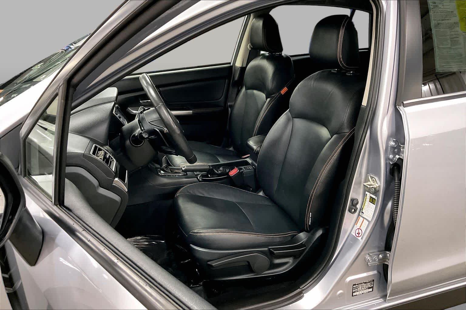 Used 2017 Ice Silver Metallic Subaru Limited image 8