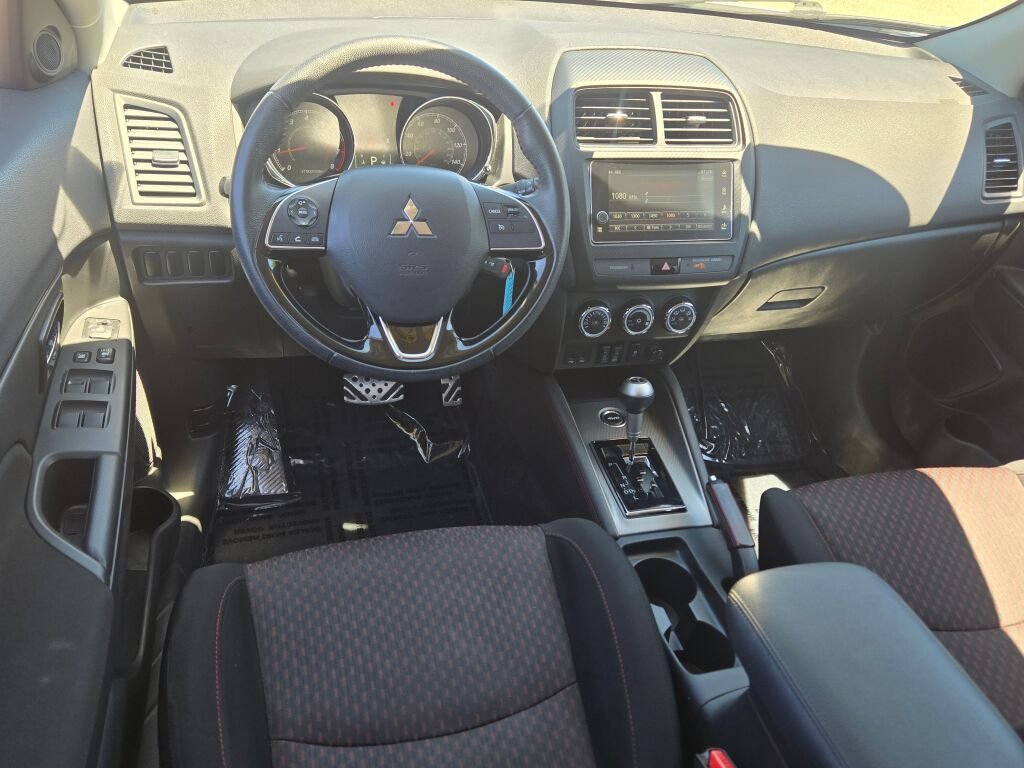 Used 2019  Mitsubishi 4WD**1 OWNER** image 14