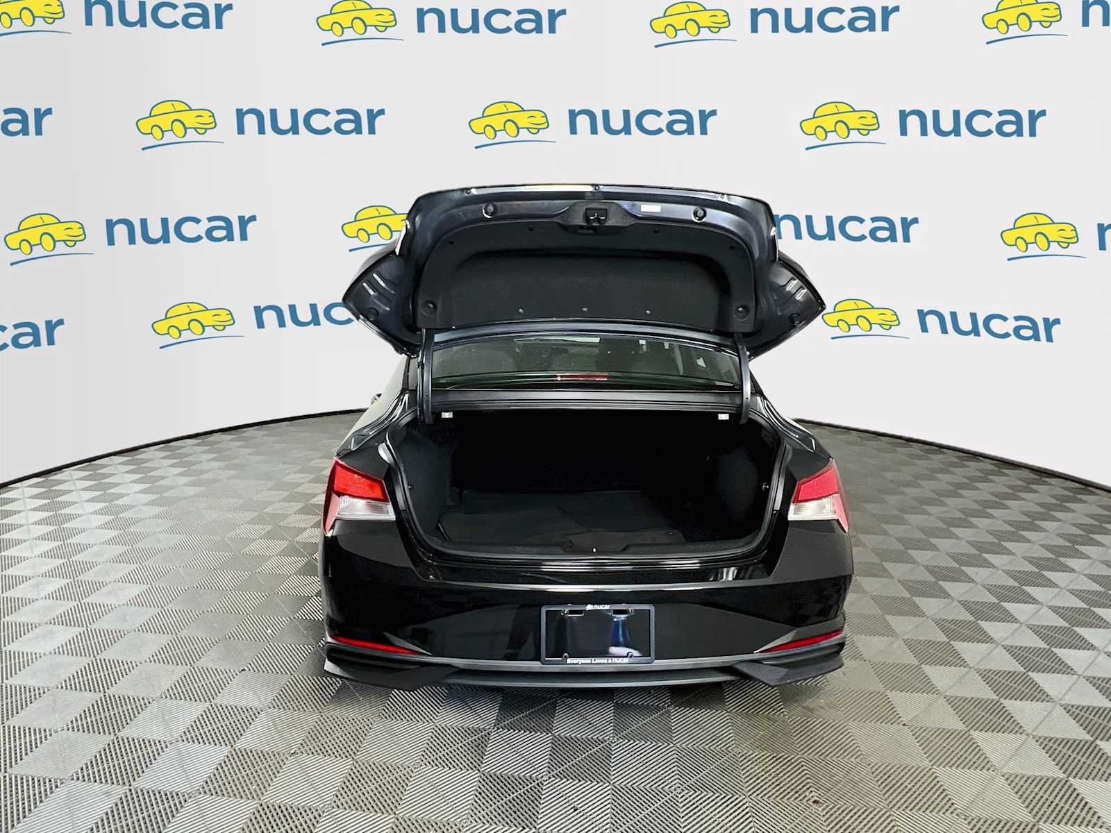 Used 2023 Onyx Black Hyundai SEL image 25