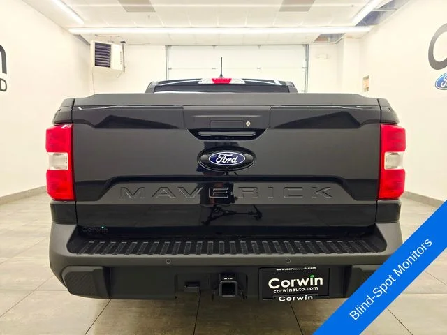 New 2026 Shadow Black Ford XLT image 4